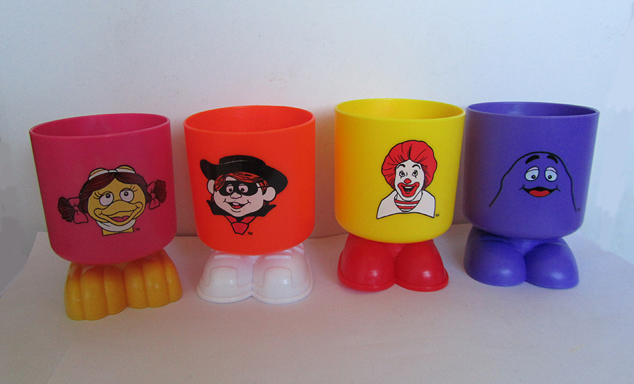 Crazy feet cups